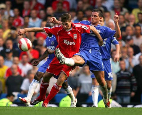 仅吸引了球 仅吸引了球